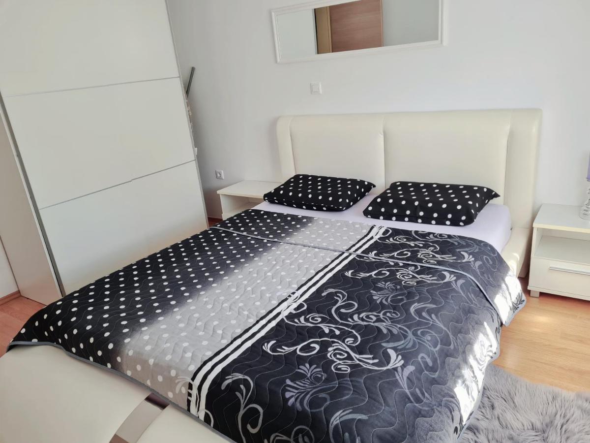 Apartment Tomas Near The Beach Пула Екстер'єр фото
